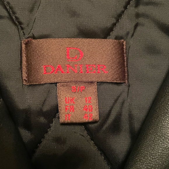 Danier Leathet jacket - Picture 6 of 9